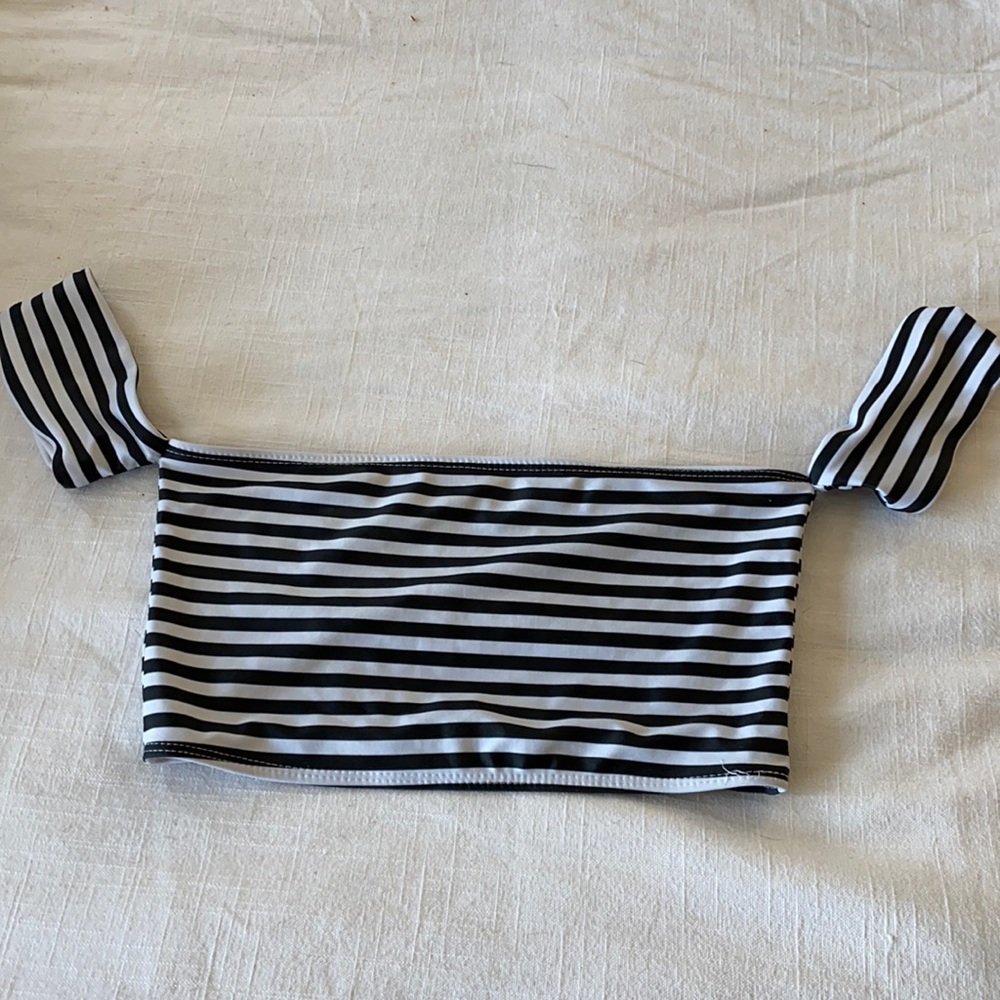 Beach Riot off the shoulder bikini top